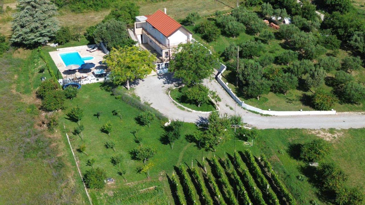 Villa Casa Di Oliva-House With Heated Pool & Jacuzzi In Trilj, Croatia Exterior foto